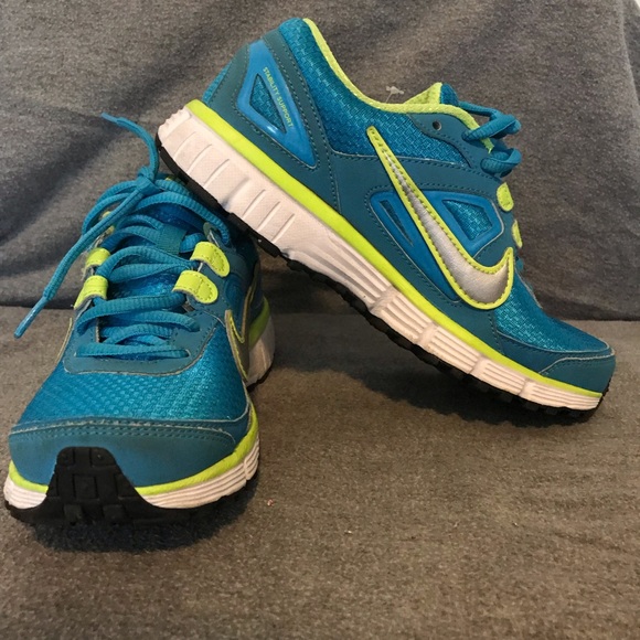 Nike Shoes - Nike